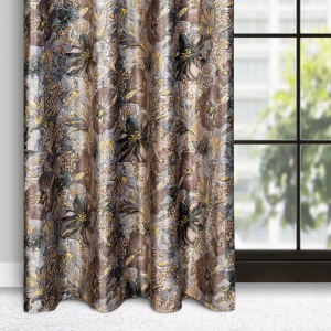 Diana - efektní závěs, šedavá koloristika s květovým motivem, na kroužcích, velikost 140x250cm, lze zkrátit