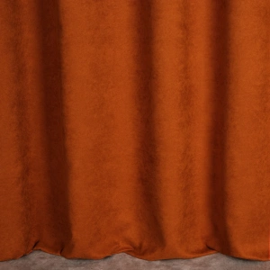 Závěs Adore, barva rezavá,  měkká látka, sametový povrch, šití na míru