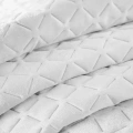 460213 přehoz na křeslo Dimon bílý detail.webp