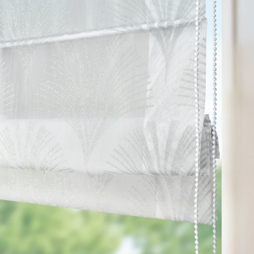 399380R roleta Rabi8 dole pruh se stříbřitým geometrickým potiskem detail.webp