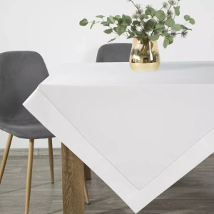 Ubrus  Madele B, bílý se stříbrnou lištou, velikost 140x180cm, dárkové balení