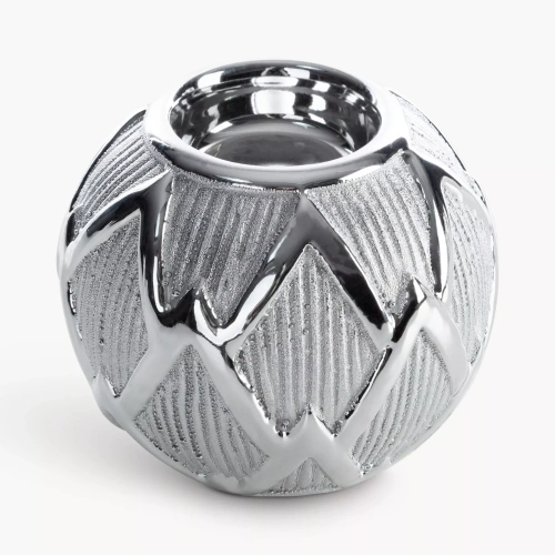 477882 svícen Saela01.webp