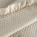 484535 přehoz kolekce Falby béžový detail2.webp
