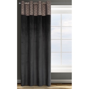Agnes - závěs v černé barvě, nahoře  s orientálním vzorem, velikost 140x250cm, lze zkrátit